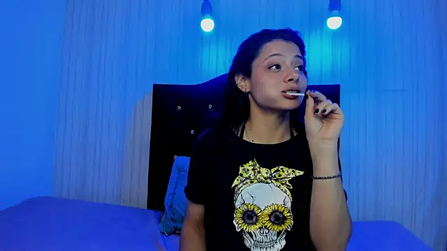 Snapshot of nicky_angel1 chatting on 9, 3, 2025 nicky angel1 online show from 9, 3, 2025