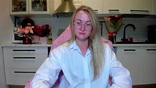 your Goddess Eva online show from 30, 9, 2025