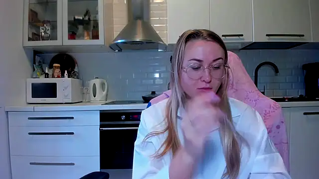 your Goddess Eva online show from 6, 10, 2025