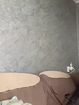 Greta Tamar online show from 6, 3, 2025