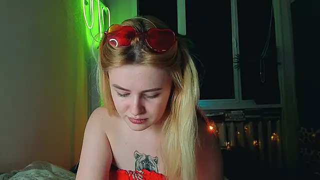 Snapshot of Alexa_Pirs chatting on 3, 3, 2025 Alexa Pirs online show from 3, 3, 2025