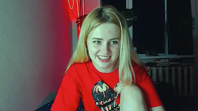 Snapshot of Alexa_Pirs chatting on 8, 3, 2025 Alexa Pirs online show from 8, 3, 2025