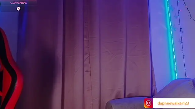 Snapshot of Daphnewalker__ chatting on 12, 1, 2026 Daphnewalker online show from 12, 1, 2026