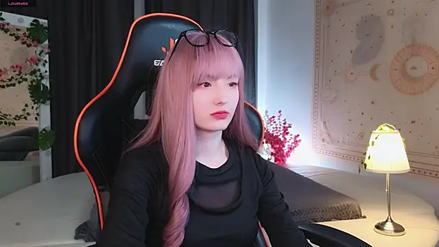 Akemi Sora  online show from 26, 2, 2025