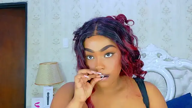 TianahGlow online show from 8, 11, 2025