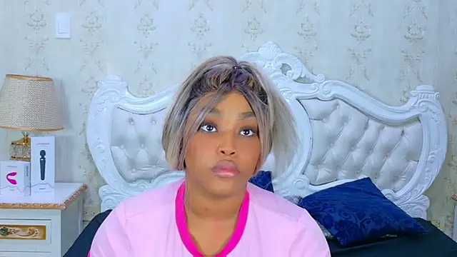 TianahGlow online show from 28, 11, 2025