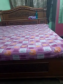 Lizza boudi online show from 6, 11, 2025