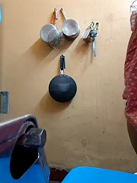 Lizza boudi online show from 4, 12, 2025