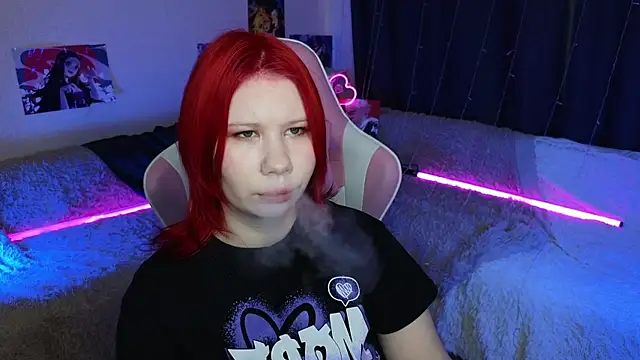 Little kitsune1707 online show from 25, 2, 2025