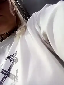 CandieGilson   online show from 24, 11, 2025