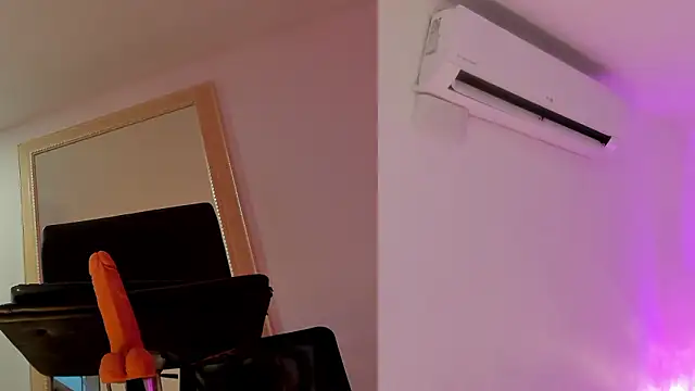 CandieGilson   online show from 5, 3, 2026