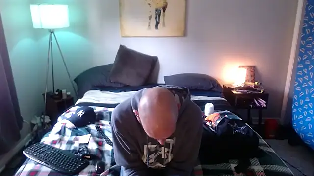 TommyDoggg online show from 28, 3, 2026