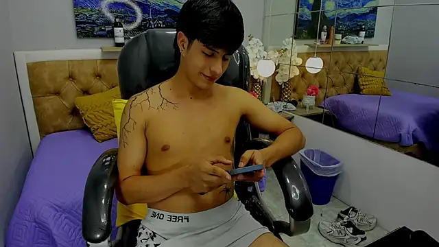 Estiv18  online show from 15, 9, 2025