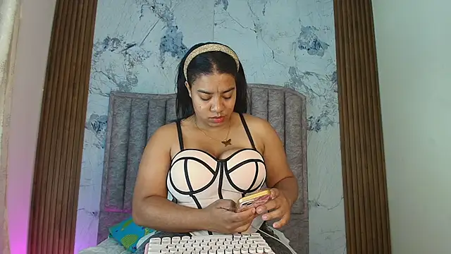 kendrakaramelo online show from 14, 2, 2026