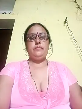 Snapshot of Kiyara8 chatting on 1, 3, 2025 Kiyara8 online show from 1, 3, 2025