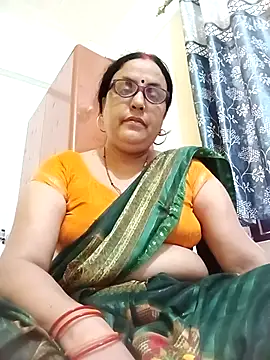 Snapshot of Kiyara8 chatting on 28, 9, 2025 Kiyara8 online show from 28, 9, 2025