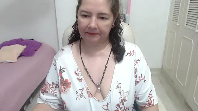 Snapshot of leonela_69 chatting on 1, 7, 2026 leonela 69 online show from 1, 7, 2026