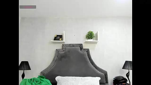 EmiliaRose  online show from 21, 11, 2025