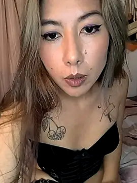 Tiff Doll online show from 15, 2, 2025