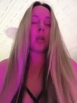 Mona Plus online show from 5, 1, 2026