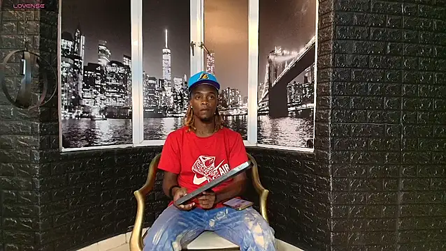 Snapshot of LooganX chatting on 18, 3, 2025 LooganX online show from 18, 3, 2025