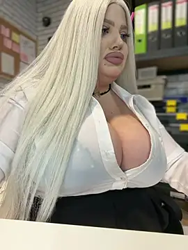 Snapshot of Eliaden chatting on 2, 2, 2026 Eliaden online show from 2, 2, 2026