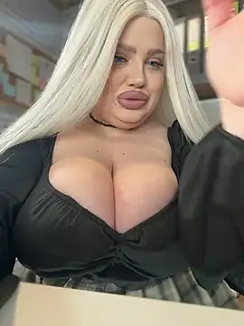 Snapshot of Eliaden chatting on 27, 2, 2026 Eliaden online show from 27, 2, 2026