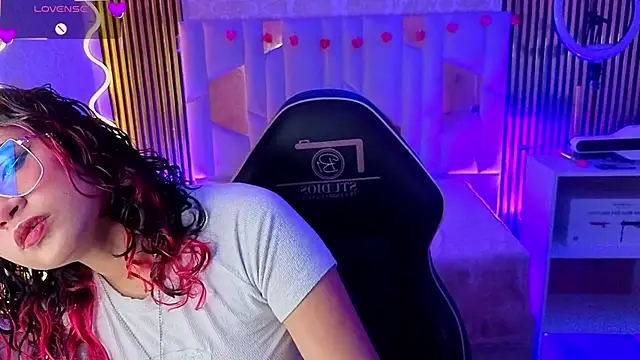 kristen tay online show from 27, 3, 2026