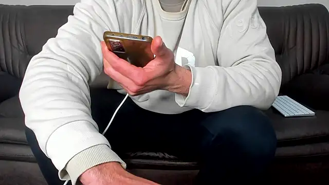 sexyhotmusclesforyou1 online show from 23, 3, 2025