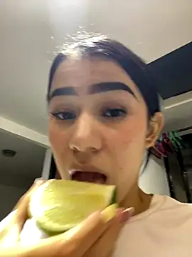 Arii moon online show from 19, 12, 2025