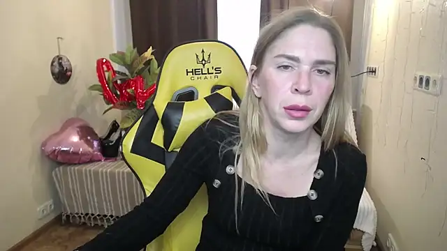 TessaDaybreak online show from 22, 2, 2025