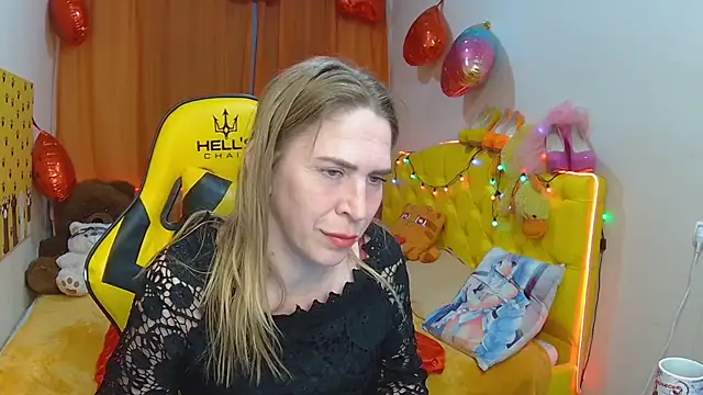 TessaDaybreak online show from 22, 3, 2025