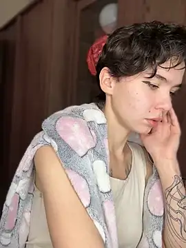 Snapshot of Anna-Sun chatting on 19, 2, 2025 Anna-Sun online show from 19, 2, 2025