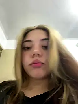 Snapshot of _ivyginger chatting on 23, 11, 2025 ivyginger online show from 23, 11, 2025