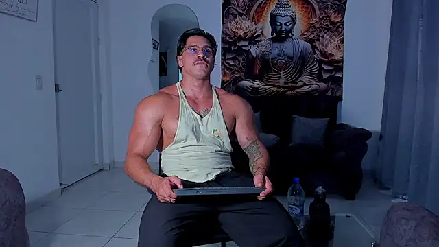 Snapshot of Valentino_Dosantos_ chatting on 28, 10, 2025 Valentino Dosantos online show from 28, 10, 2025