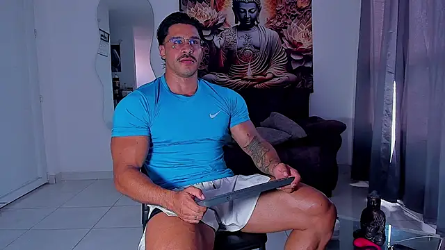 Snapshot of Valentino_Dosantos_ chatting on 26, 11, 2025 Valentino Dosantos online show from 26, 11, 2025