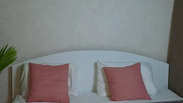 Snapshot of VictoriaPass chatting on 16, 9, 2025 VictoriaPass online show from 16, 9, 2025