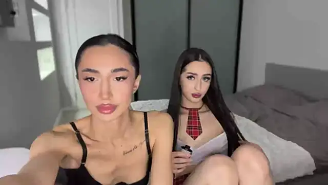 Snapshot of alissadreams chatting on 2, 12, 2025 alissadreams online show from 2, 12, 2025