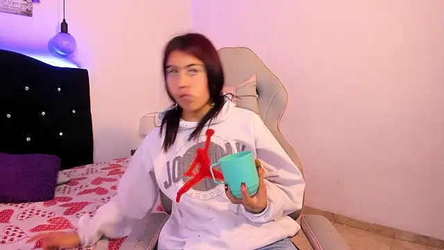 Snapshot of Melany__dreams chatting on 26, 2, 2025 Melany dreams online show from 26, 2, 2025