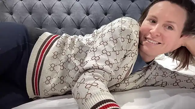 eatmypie69 online show from 19, 10, 2025