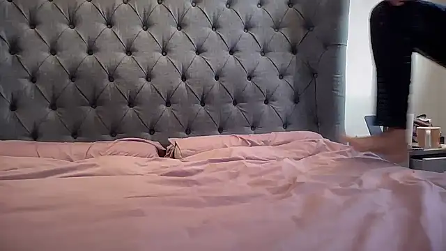 eatmypie69 online show from 19, 12, 2025