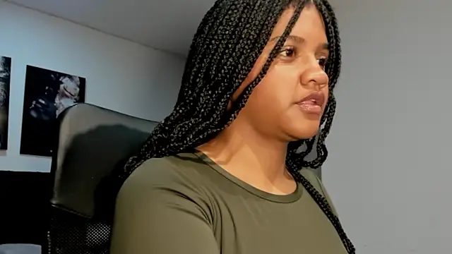 ZahraRose online show from 3, 10, 2025