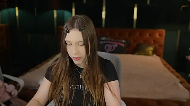 Snapshot of Euphoriia_sea chatting on 11, 9, 2025 Euphoriia sea online show from 11, 9, 2025