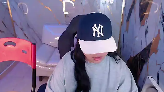 melany rouse18 online show from 4, 10, 2025