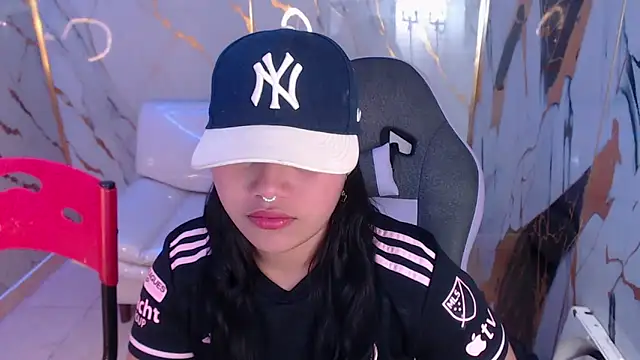 melany rouse18 online show from 5, 10, 2025