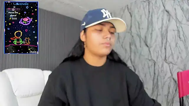 melany rouse18 online show from 8, 11, 2025