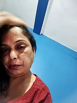 SWEETY GIRL 1 online show from 19, 2, 2025