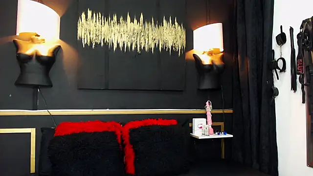 Dahiana Giil online show from 15, 3, 2025