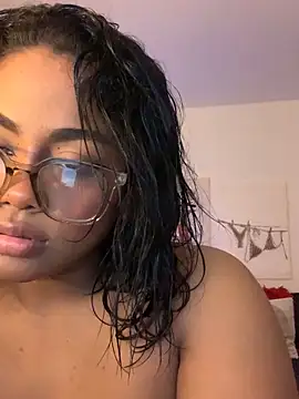 Dahiana Giil online show from 24, 9, 2025