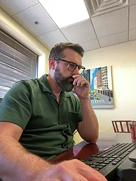 plaintreebull online show from 13, 7, 2026